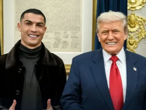 Ronaldo gọi cảm ơn ông Trump