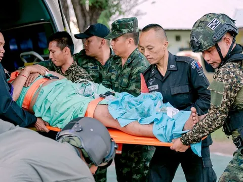 Campuchia thông báo 4 dân thường thiệt mạng, Thái Lan nói 'chỉ tự vệ'