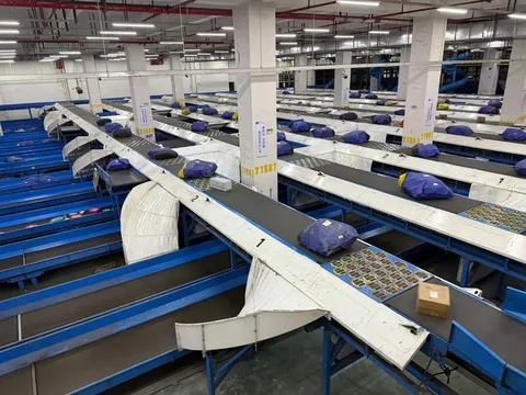 Mỗi giây trôi qua lại có hơn 6.000 đơn hàng được ship ở Trung Quốc