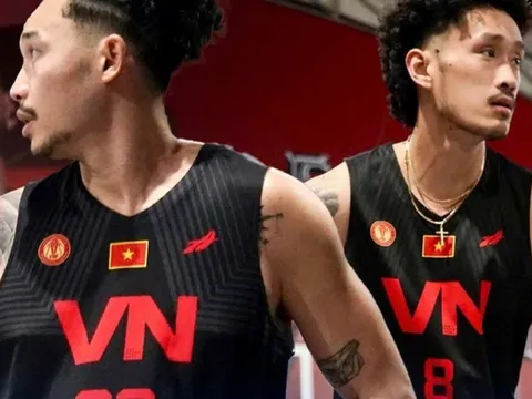 Tuyển bóng rổ Việt Nam bị xếp tập lúc 10h đêm