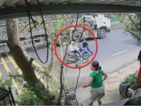 Chiến sĩ cảnh sát kể khoảnh khắc cứu nữ sinh trước đầu container