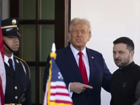 Mỹ sẵn sàng 'quên' Ukraine, phớt lờ EU