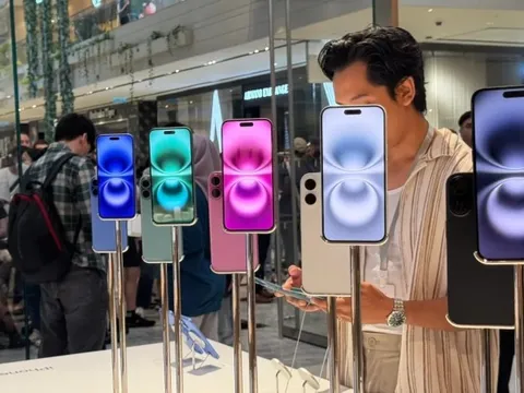 iPhone 16 tiếp tục dẫn đầu, Apple thắng lớn