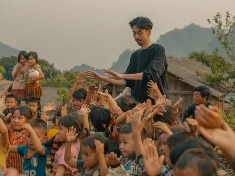 'Nuôi Em' gặp ồn ào, thầy cô Điện Biên, Đắk Lắk lo trò thiếu bữa ăn