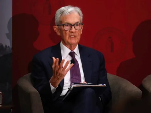 Fed tiếp tục cắt giảm 0,25 điểm phần trăm, đưa lãi suất về mức thấp nhất trong 3 năm, phát tín hiệu sẽ không nới lỏng thêm