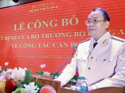 Phó giám đốc Bệnh viện Hữu nghị được phong cấp bậc hàm đại tá, làm Giám đốc Bệnh viện 19-8