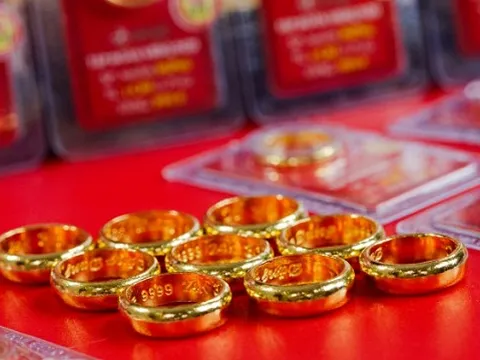 Giá vàng hôm nay 11.12: SJC 'nổi sóng' bật tăng 1 triệu, chấm dứt chuỗi ngày giảm giá