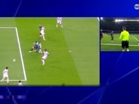 Tranh cãi ở trận Real thua ngược Man City