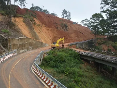 Thông xe đèo D’Ran, quanh Đà Lạt không còn đèo bị sạt lở
