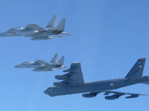 Mỹ, Nhật 'quan ngại sâu sắc' sau vụ Trung Quốc chĩa radar vào máy bay Nhật gần Đài Loan