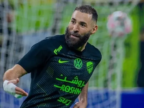 Benzema mổ xẻ Real Madrid