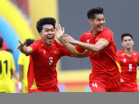 U22 Việt Nam vào bán kết sau trận thắng thuyết phục Malaysia
