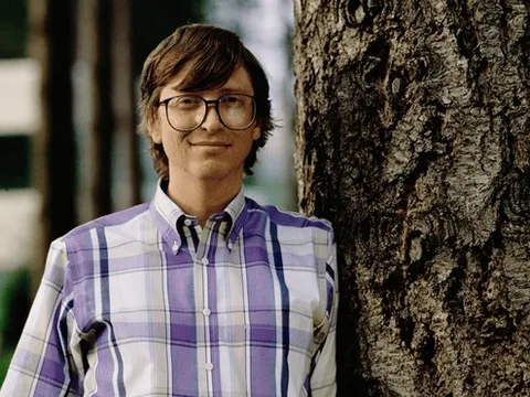 Chiếc CV cách đây 50 năm Bill Gates bị đào lại, nhìn số tiền ông kiếm được năm 20 tuổi ai cũng thốt lên: "Hoá ra là tỷ phú từ thời sinh viên"