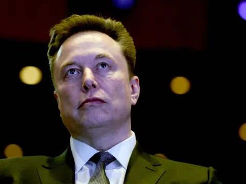 ‘Nếu bạn có tử cung, bạn là phụ nữ’: Định nghĩa của tỉ phú Elon Musk gây tranh cãi dữ dội
