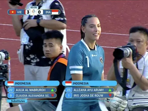 Thủ môn nhập tịch Indonesia nổi giận vì bị thay ra