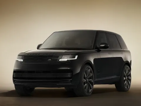 Range Rover SV Black - SUV siêu sang 'toàn màu đen'
