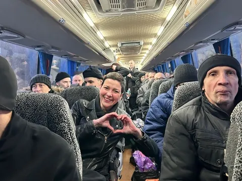 Belarus thả 123 tù nhân theo thỏa thuận với Mỹ, trong đó có chủ nhân giải Nobel Hòa bình