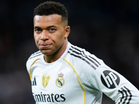 Đề nghị 350 triệu euro làm rung chuyển Real Madrid