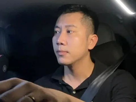 Phó giám đốc ở Đà Nẵng tối 'xả vai' làm tài xế taxi