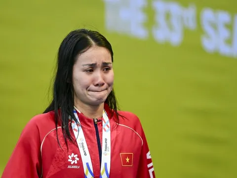 Lãnh đạo Đoàn TTVN bảo vệ kình ngư Mỹ Tiên