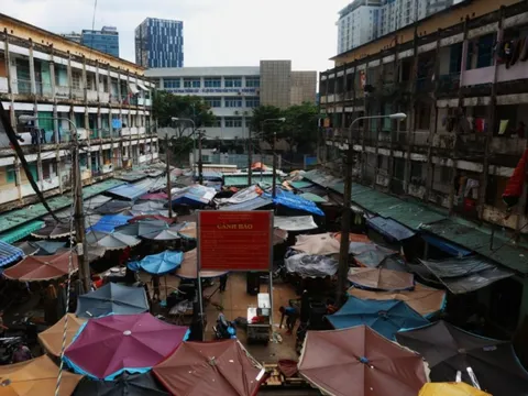 Cải tạo chung cư cũ: Từ “thuận mua vừa bán” thành “cứu hộ khẩn cấp”