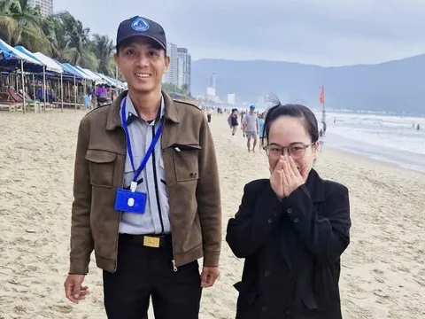Cầu cứu lúc 5h sáng vì rơi nhẫn vàng ở biển Đà Nẵng