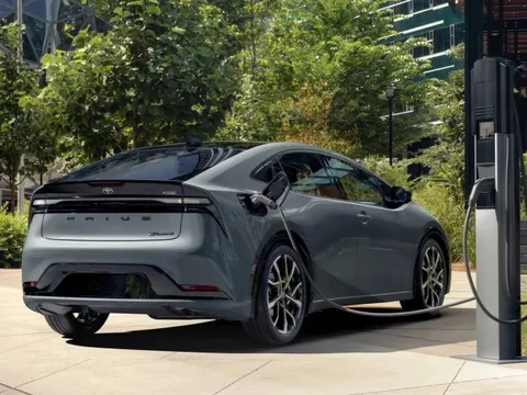 Sẽ có hơn 116 triệu xe điện hóa lưu thông vào năm 2026