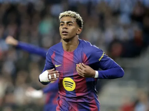 Đề nghị 10 tỷ euro làm rung chuyển Barcelona