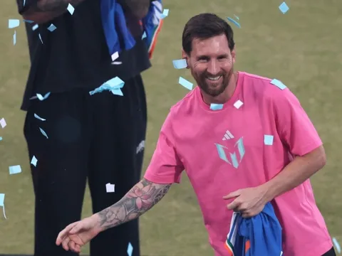 Messi và chuyến du đấu vỡ mộng ở Ấn Độ