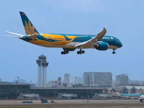 Giảm độ cao khu vực cấm bay để tối ưu vùng trời sân bay Long Thành - Tân Sơn Nhất