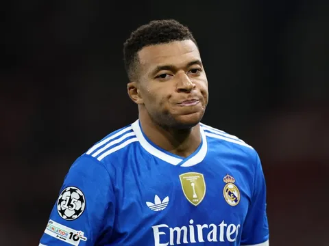 Phản ứng của Mbappe khi thắng kiện PSG