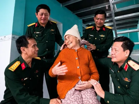 12 ngày thần tốc, làm xong căn nhà đầu tiên trong 'Chiến dịch Quang Trung'