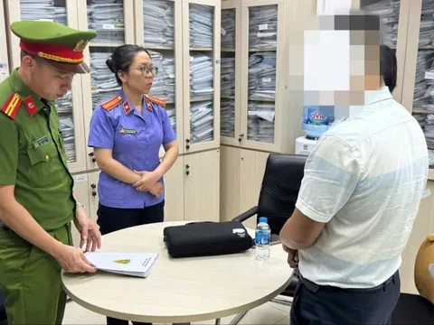 Công an tìm người liên quan đến 27 số tài khoản ngân hàng tên Lê Văn Thắng