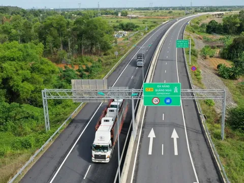Loạt bất cập cao tốc Đà Nẵng - Quảng Ngãi, chiều rộng làn khẩn cấp không đảm bảo khai thác 120km/h