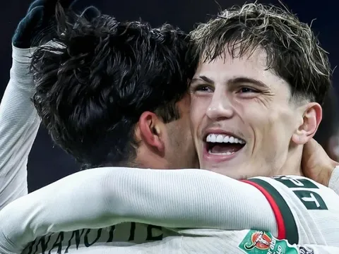 Garnacho ghi bàn trở lại