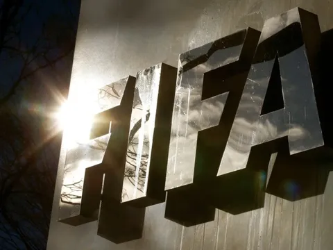 FIFA hạ giá vé World Cup, CĐV vẫn phẫn nộ