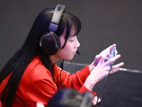 Dàn nữ VĐV Liên Quân Việt Nam vô địch SEA Games 33