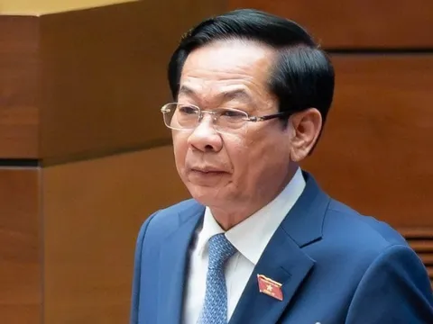 Bộ trưởng Bộ Nội vụ nêu rõ thời điểm đề xuất 5 bảng lương mới và 9 chế độ phụ cấp mới