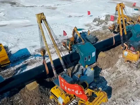 Giữa 'bão' trừng phạt, Nga 'bắt được vàng'