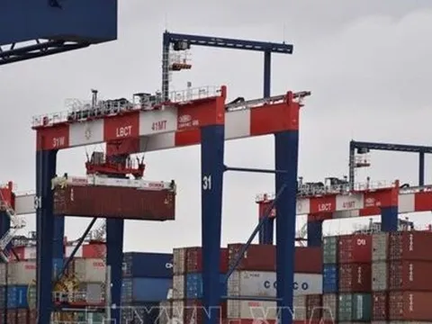 Mỹ thu hơn 200 tỷ USD từ thuế quan mới