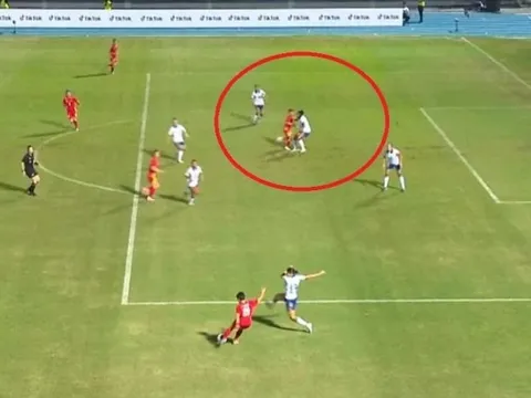 Trọng tài sai lầm khi từ chối bàn thắng của Bích Thùy