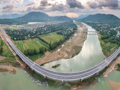 Bước đột phá phát triển kết cấu hạ tầng