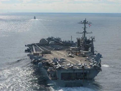 Thấy gì qua ngân sách quốc phòng kỷ lục vừa được Mỹ thông qua?