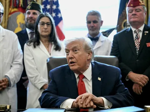 Tin tức thế giới 19-12: Ông Trump hối Ukraine hành động gấp; Nga đưa tên lửa Oreshnik đến Belarus