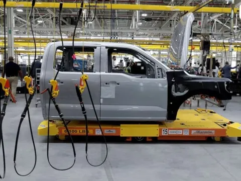 Ford rút lui khỏi xe điện: Ngành ô tô Mỹ mắc kẹt giữa lợi nhuận và tương lai