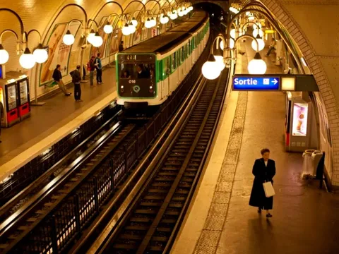 Bí ẩn về sự ra đời hệ thống tàu điện ngầm của Paris
