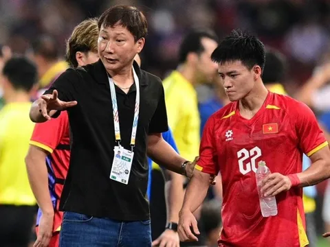 Phản ứng của HLV Kim Sang-sik khi lần đầu vô địch SEA Games