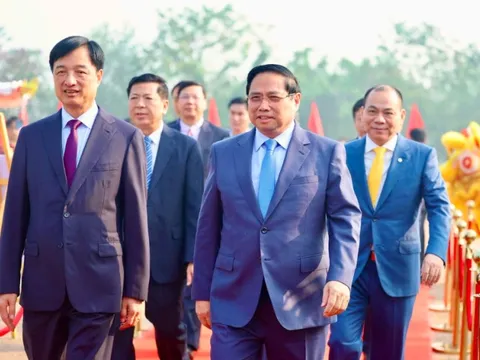 Vingroup đồng loạt khởi công, khai trương 11 công trình trên toàn quốc, tổng vốn đầu tư hàng triệu tỷ đồng