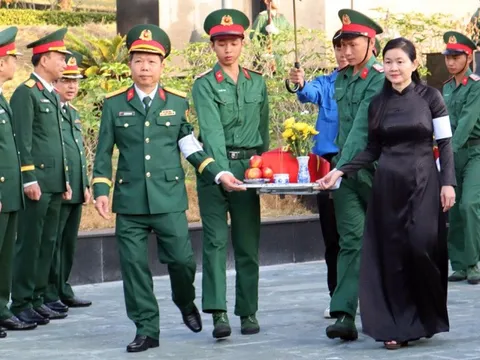 Đưa 30 hài cốt liệt sĩ hy sinh tại Campuchia về đất mẹ an táng