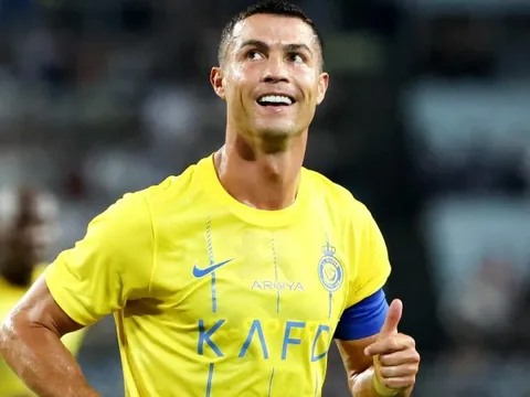 Đội của Ronaldo nhận cú sốc lớn
